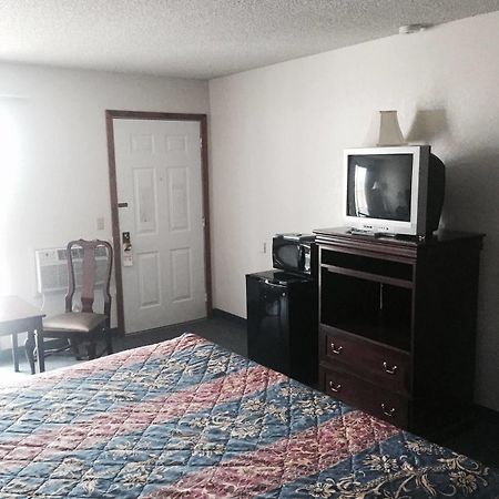 Country Inn Bolivar 외부 사진